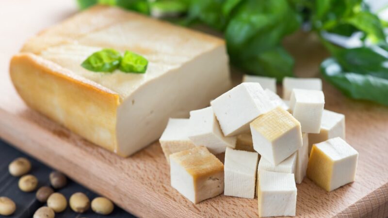 Tofu é Vegano – Tudo o Que Você Precisa Saber Sobre Este Produto de Soja Embalado Com Proteínas